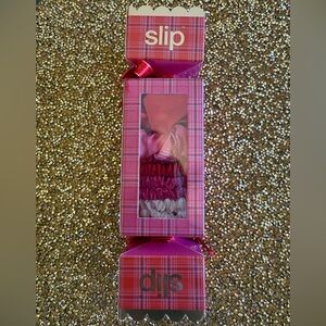 “slip” NWT Pure Silk Scrunchies. Set of 5 in Gift Box. Made of pure silk!